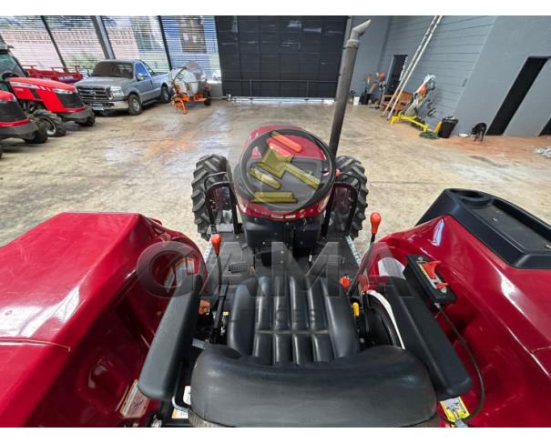 Foto de TRATOR YANMAR SOLIS 90 - ANO 2023