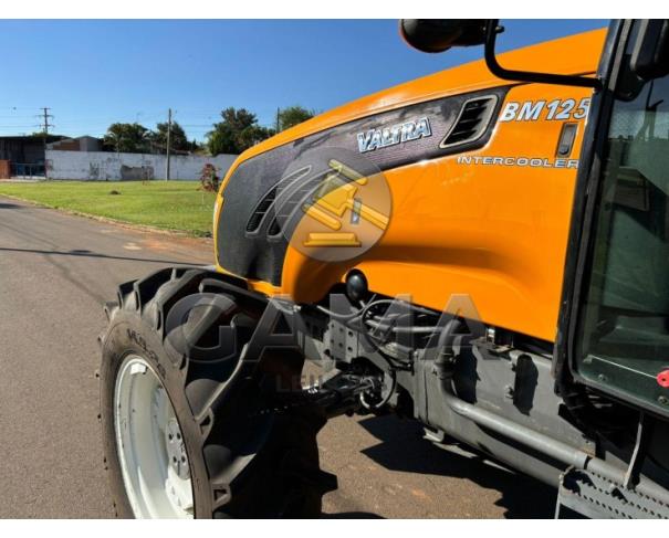 Foto de TRATOR VALTRA BM125i ANO 2017