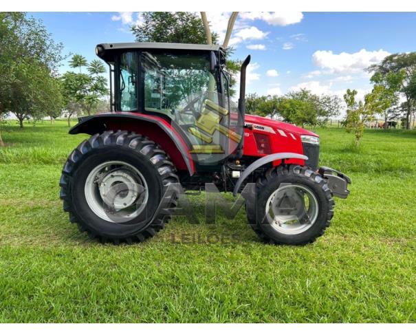 Foto de TRATOR MASSEY FERGUSON 4709 - ANO 2020