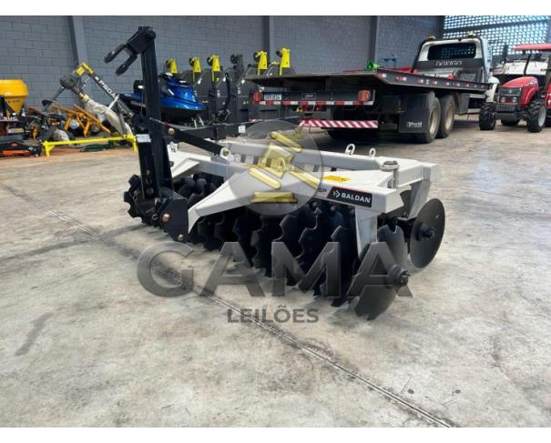 Foto de GRADE NIVELADORA DE 28 DISCOS BALDAN (NOVA)