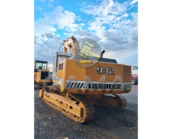 Foto de ESCAVADEIRA LIEBHERR R942 – ANO 1998