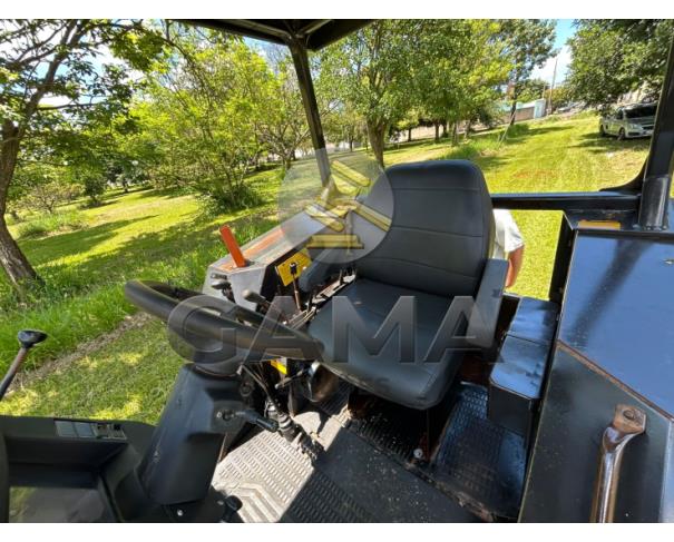 Foto de TRATOR VALTRA 985S - ANO 2002 C/ LÂMINA STARA