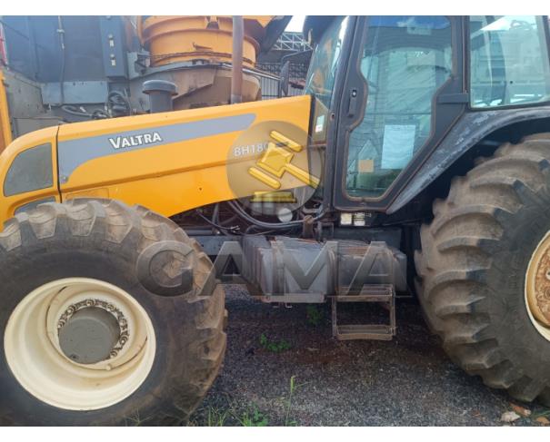 Foto de TRATOR VALTRA BH180 - ANO 2013
