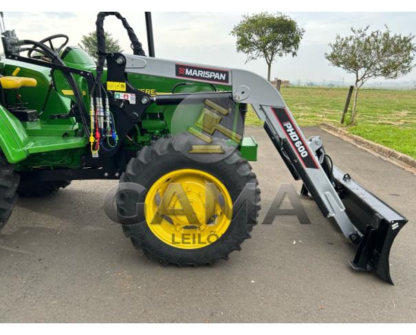 Foto de TRATOR JOHN DEERE 5605 – ANO 2008 C/ CONJUNTO MARISPAN