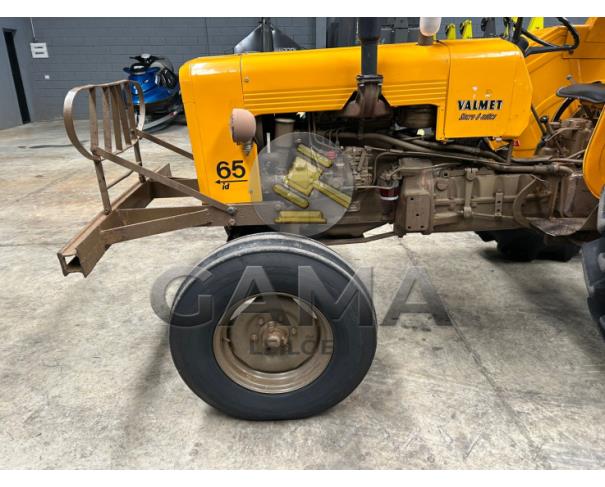 Foto de TRATOR VALMET 65ID - ANO 1982 REVISADO