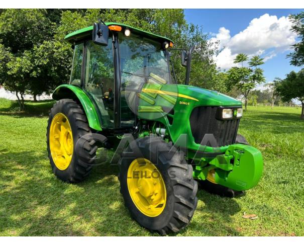 Foto de TRATOR JOHN DEERE 5090E – ANO 2015