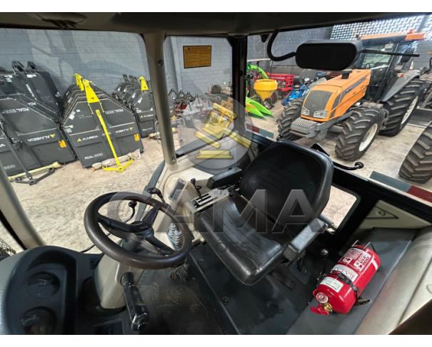 Foto de TRATOR VALTRA BM125i ANO 2017