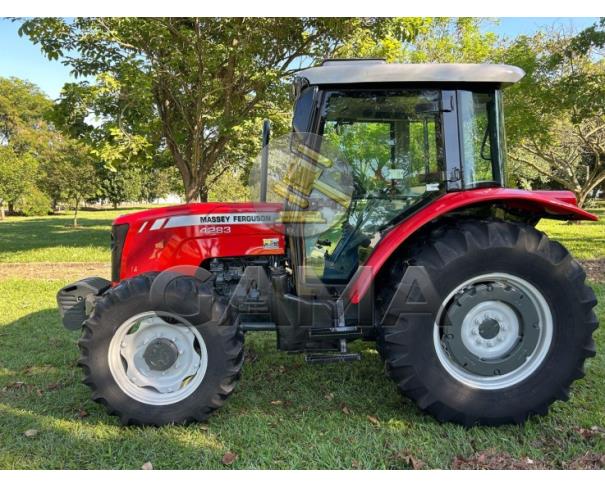 Foto de TRATOR MASSEY FERGUSON 4283 - ANO 2012