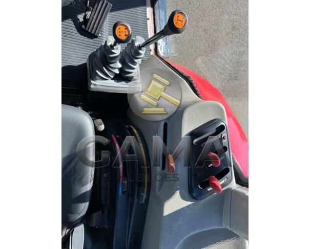 Foto de TRATOR MASSEY FERGUSON 4283 - ANO 2012