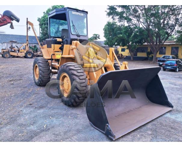 Foto de PÁ CARREGADEIRA CATERPILLAR 930T - ANO 1984