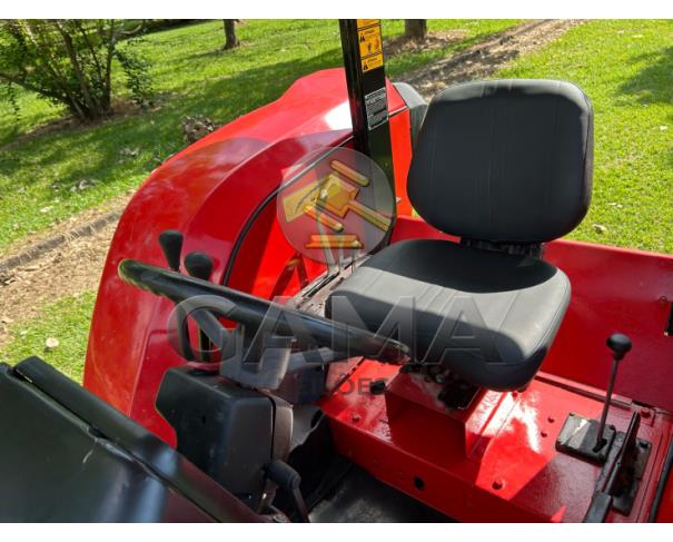 Foto de TRATOR MASSEY FERGUSON 5310 – ANO 2001
