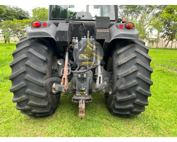Foto de TRATOR VALTRA BH180 - ANO 2010