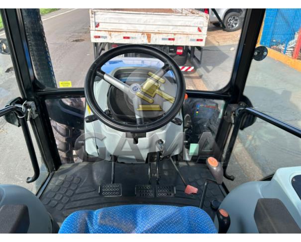 Foto de TRATOR NEW HOLLAND TL75E 4X4 CABINADO - ANO 2019