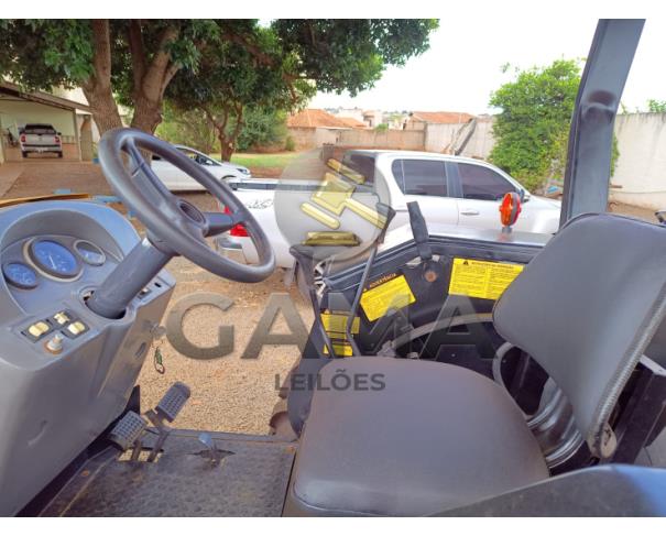 Foto de TRATOR VALTRA A750 - ANO 2012