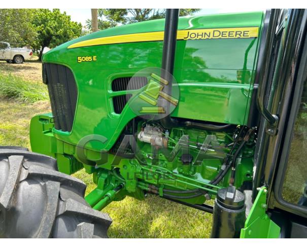Foto de TRATOR JOHN DEERE 5085E – ANO 2016