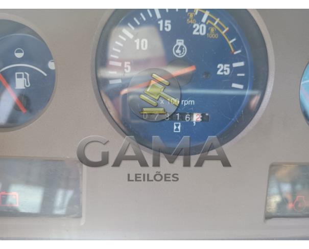 Foto de TRATOR VALTRA BM100 – ANO 2012