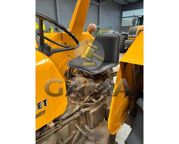 Foto de TRATOR VALMET 65ID - ANO 1982 REVISADO