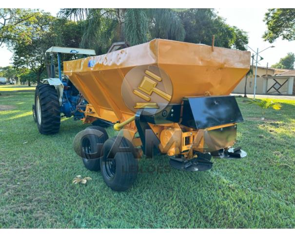 Foto de DISTRIBUIDOR DE CALCÁRIO - TATU 7,5 TONELADAS