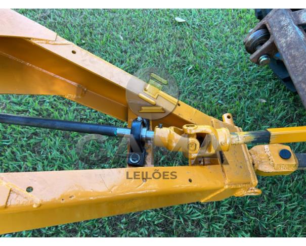 Foto de DISTRIBUIDOR DE CALCÁRIO - TATU 7,5 TONELADAS