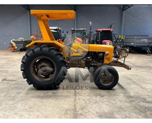 Foto de TRATOR VALMET 65ID - ANO 1982 REVISADO