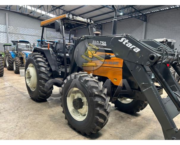 Foto de TRATOR VALTRA 985S 4X4 - ANO 2002 C/ LÂMINA STARA