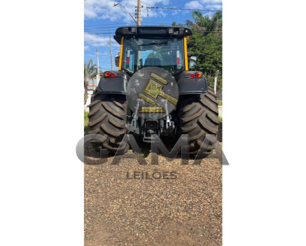 Foto de TRATOR VALTRA BH224 – ANO 2022
