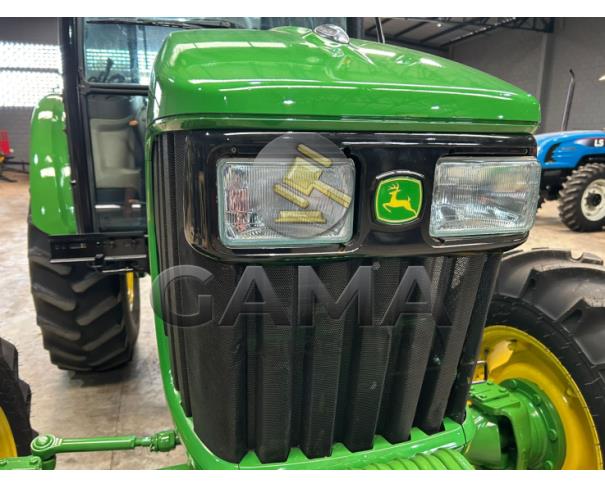 Foto de TRATOR JOHN DEERE 5085 - ANO 2015/2016