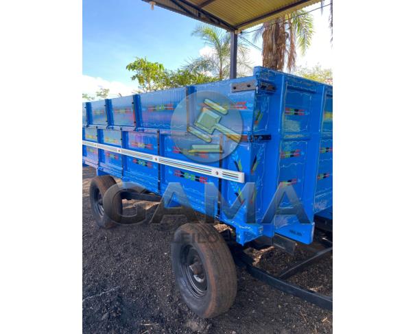 Foto de CARRETA AGRÍCOLA 4 RODAS DE MADEIRA SOBRE TAMPAS