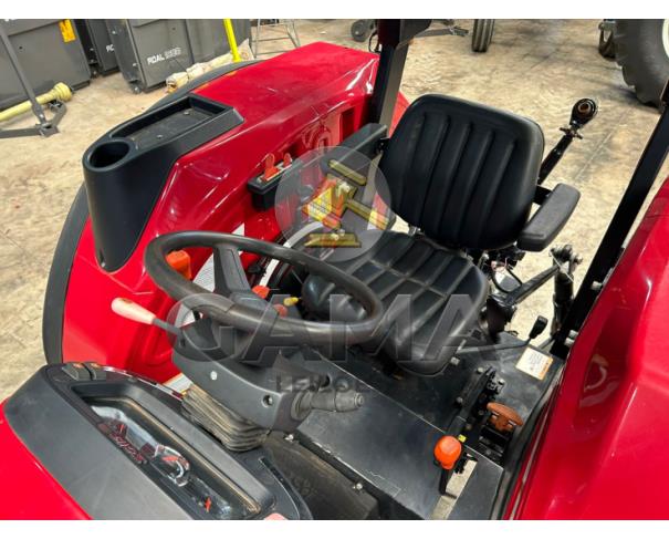 Foto de TRATOR YANMAR SOLIS 90 - ANO 2023