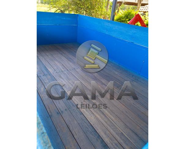 Foto de CARRETA AGRÍCOLA 4 RODAS DE MADEIRA SOBRE TAMPAS