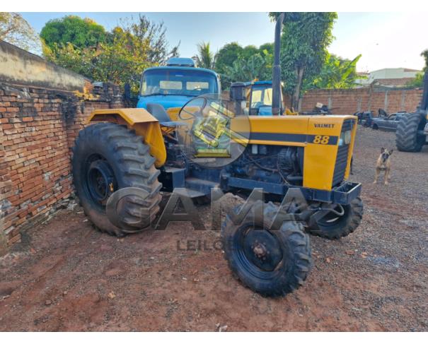Foto de TRATOR VALMET 88 - ANO 1985
