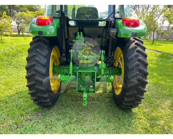 Foto de TRATOR JOHN DEERE 5090E – ANO 2015
