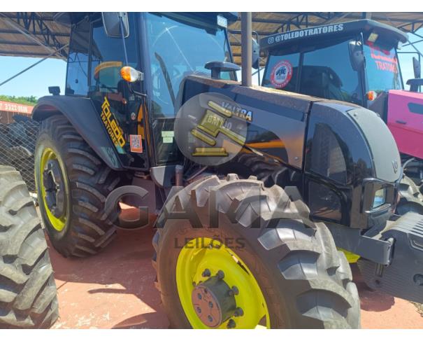 Foto de TRATOR VALTRA BM100 – ANO 2012