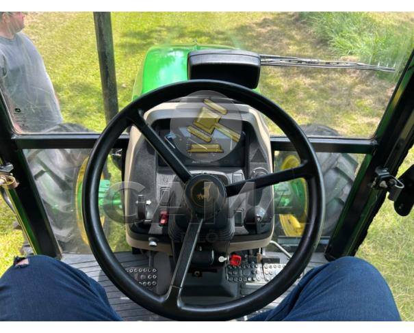 Foto de TRATOR JOHN DEERE 5085E – ANO 2016