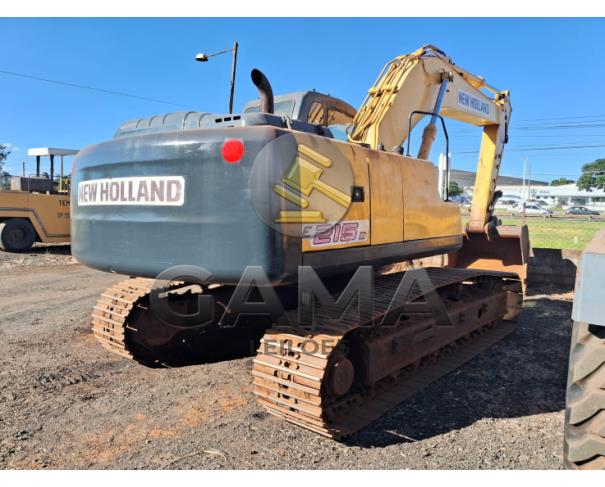 Foto de ESCAVADEIRA NEW HOLLAND E215B – ANO 2010