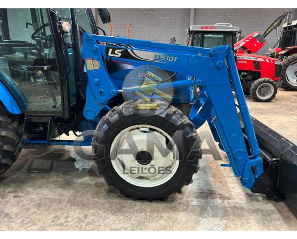 Foto de TRATOR LS TRACTOR U60 - ANO 2017 C/ CONCHA