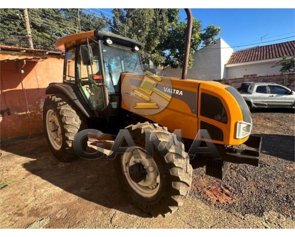 Foto de TRATOR VALTRA BM110 ANO 2009
