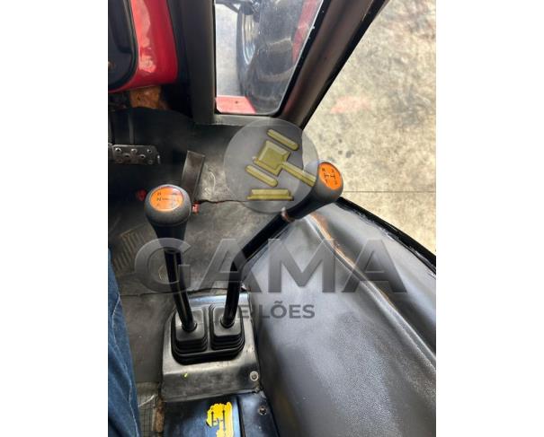 Foto de TRATOR MASSEY FERGUSON 5285 - ANO 2003